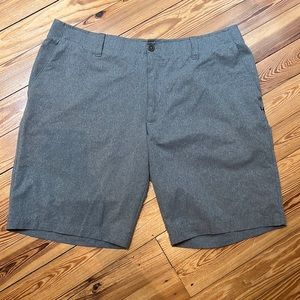 . Under Armour men’s Golf Shorts 40 waist. Gray